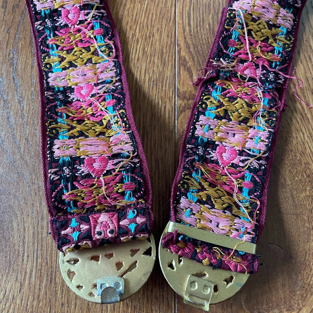 Vintage OOAK embellished floral belt - Picture 5 of 7
